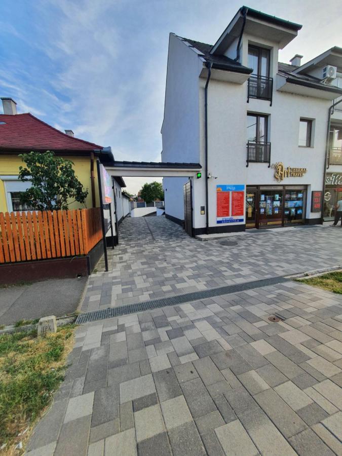 Lexi Apartman Apartment Hajduszoboszlo Exterior photo