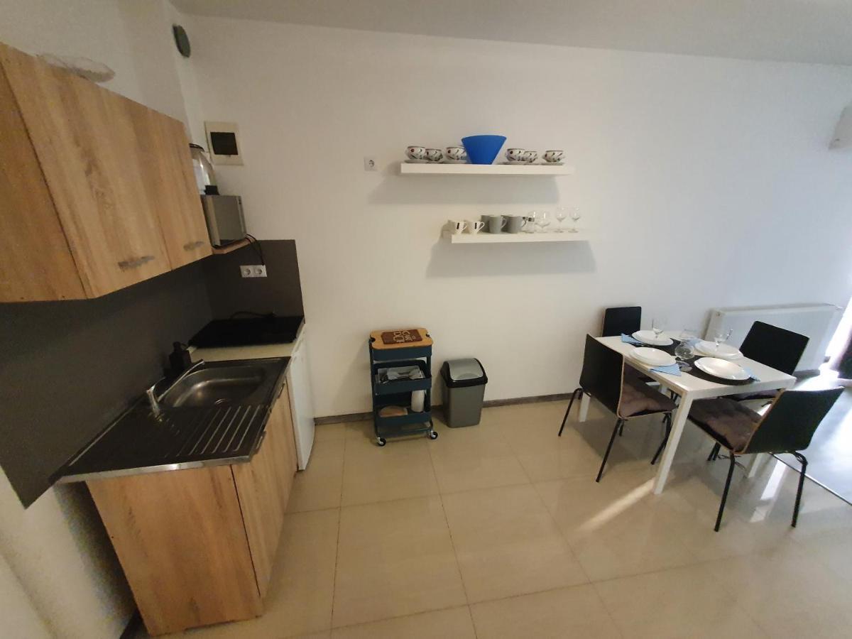 Lexi Apartman Apartment Hajduszoboszlo Exterior photo