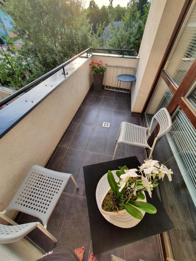 Lexi Apartman Apartment Hajduszoboszlo Exterior photo